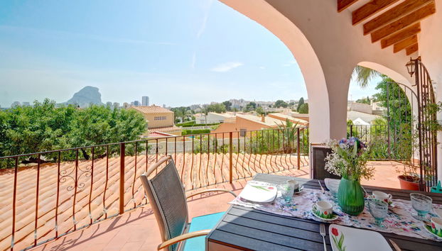 Apartamento de 3 quartos em Calp com piscina e jardim - Foto 2