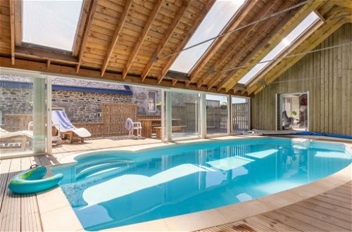 Foto 22 - Casa con 5 camere da letto a Coat-Méal con piscina privata e giardino