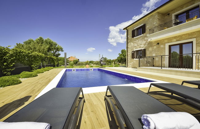 Casa de 4 quartos em Novigrad com piscina privada e jardim - Foto 28