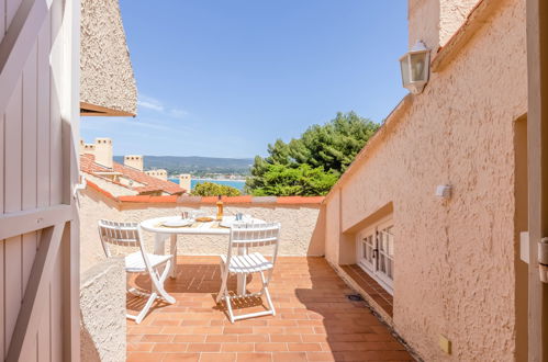 Photo 11 - Appartement en Saint-Cyr-sur-Mer avec terrasse et vues à la mer