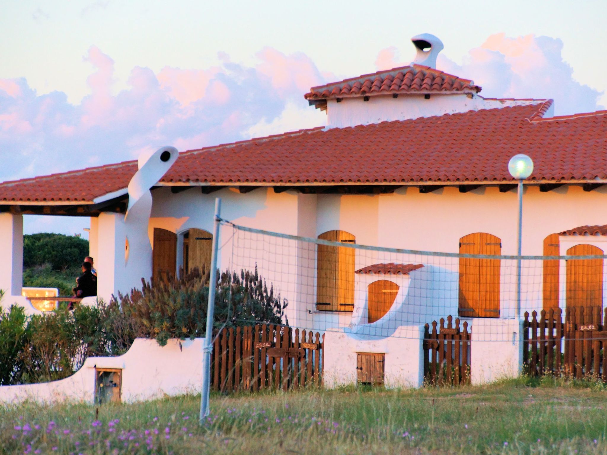 Foto 2 - Casa de 4 habitaciones en Valledoria con jardín y vistas al mar