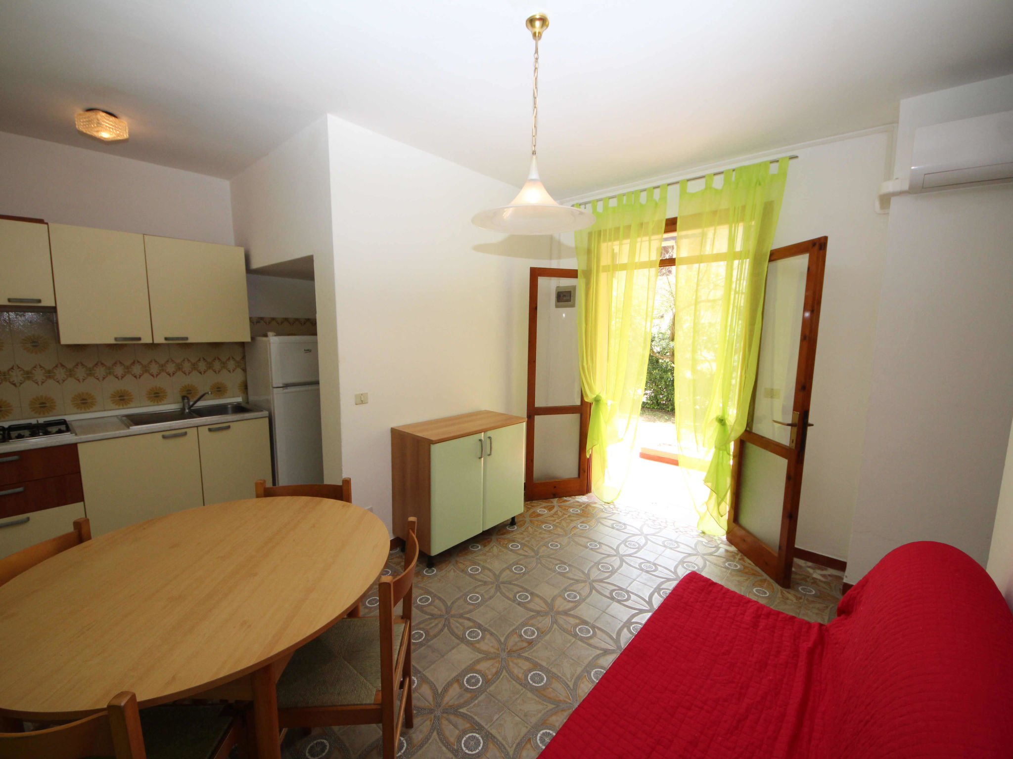 Photo 3 - 2 bedroom Apartment in Rosolina with garden and terrace