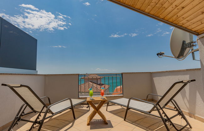 Apartment mit 2 Schlafzimmern in Jasenice mit schwimmbad und garten - Foto 4