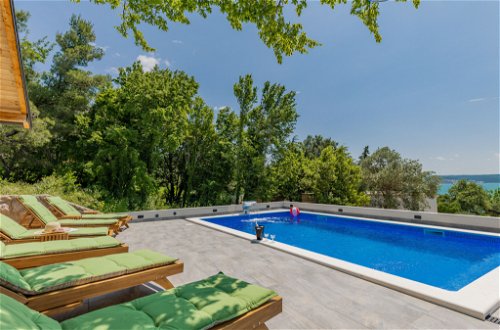 Foto 19 - Apartamento de 1 habitación en Jasenice con piscina y vistas al mar