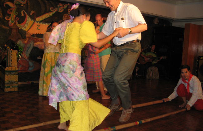 Dinner and traditional Philippine show - Photo 5