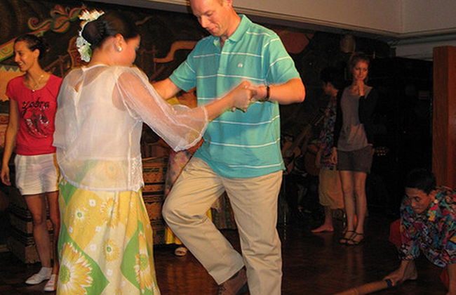 Dinner and traditional Philippine show - Photo 3