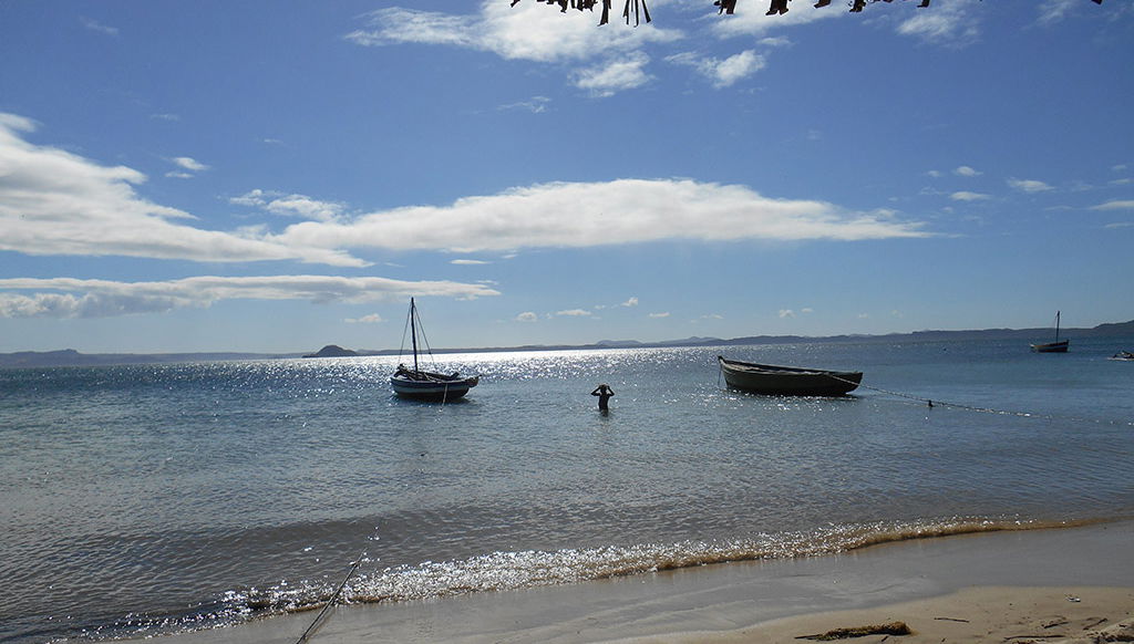 Three Bays - Foto 1