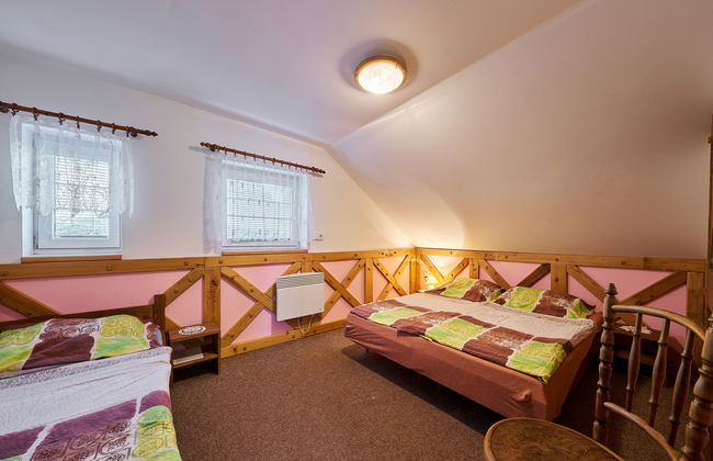 Apartamento de 2 quartos em Stárkov com piscina e jardim - Foto 16