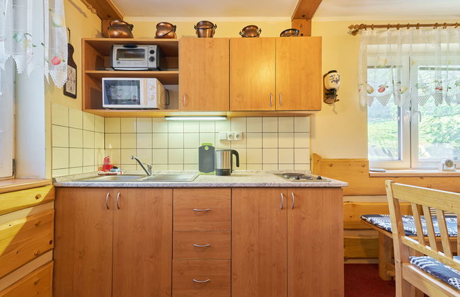 Apartamento de 2 quartos em Stárkov com piscina e jardim - Foto 15
