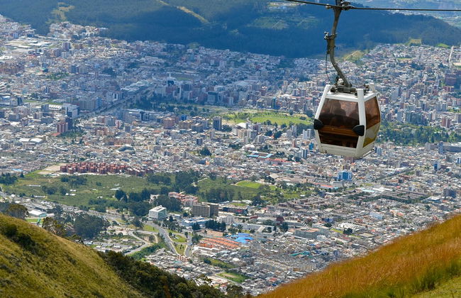 Das Beste von Quito: Stadtrundfahrt, Mittele der Welt plus Seilbahn oder Museum - Foto 5