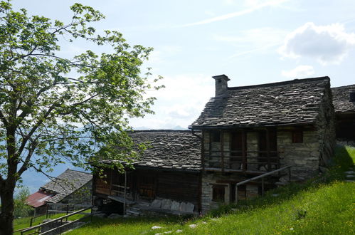 Foto 19 - Casa en Serravalle con jardín y vistas a la montaña