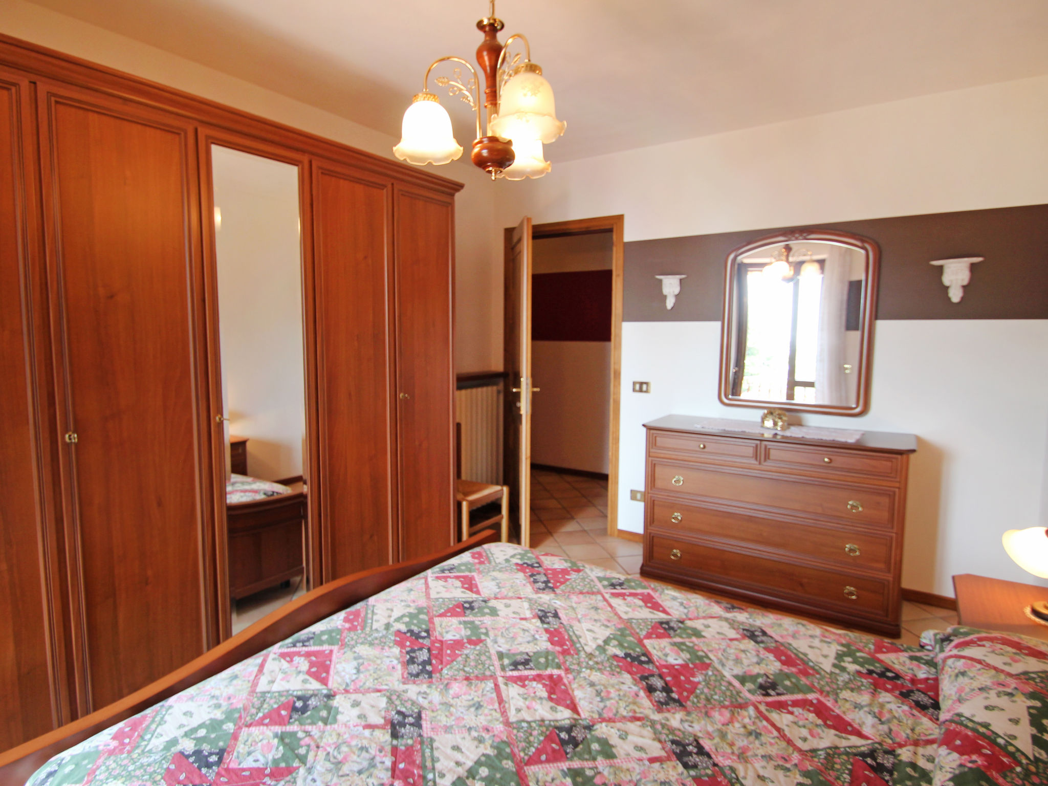 Foto 15 - Apartment mit 3 Schlafzimmern in Tignale mit blick auf die berge