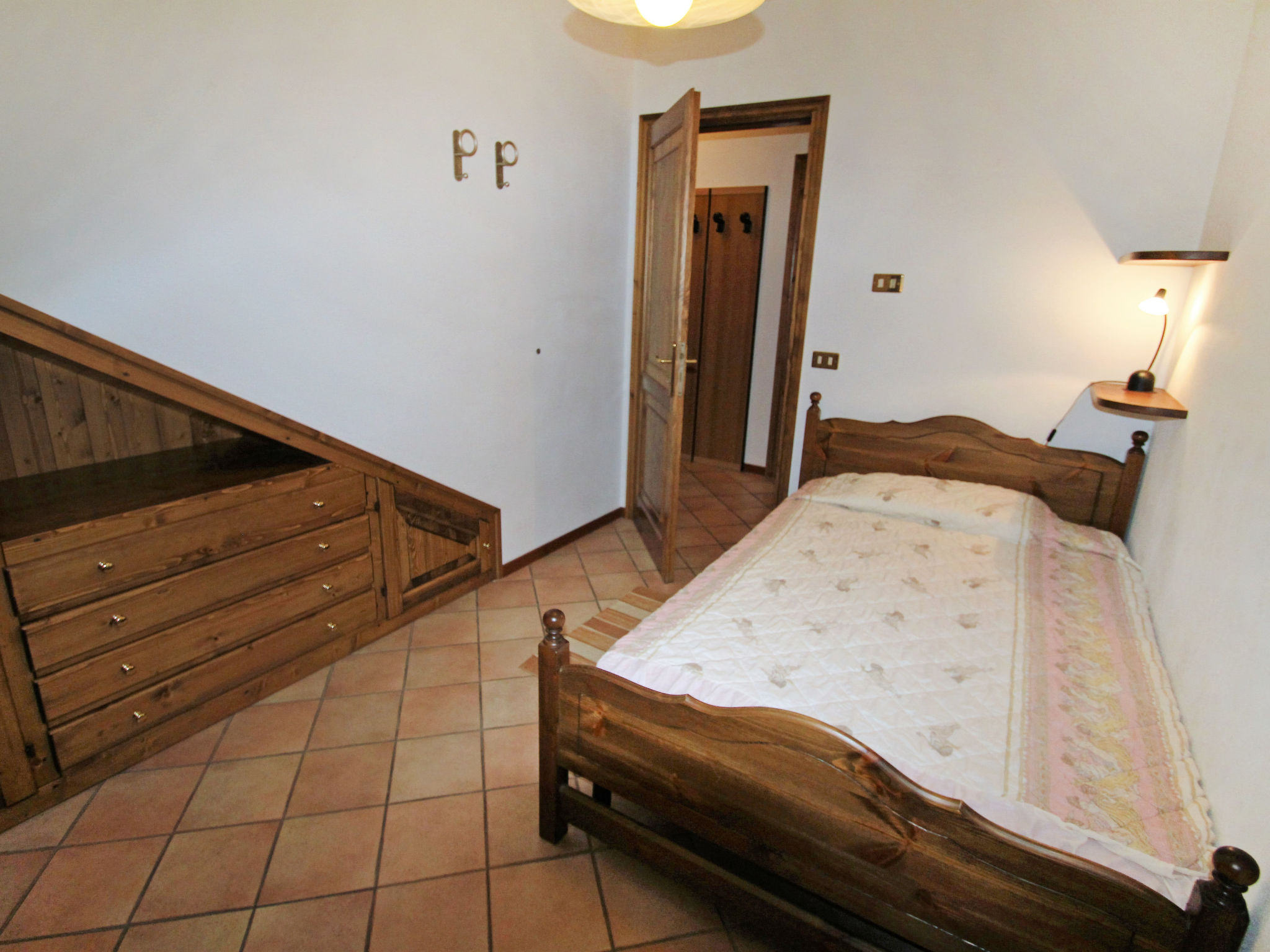 Foto 16 - Appartamento con 3 camere da letto a Tignale con vista sulle montagne