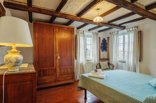 Foto 16 - Casa con 2 camere da letto a Camaiore con terrazza e vista mare