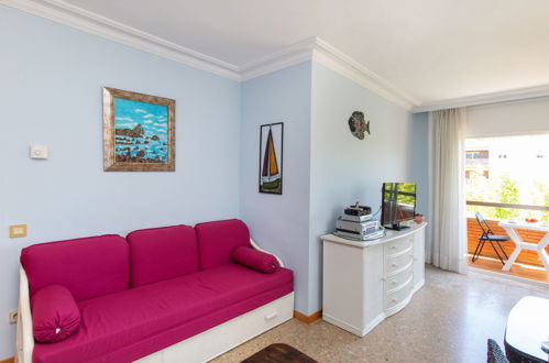 Foto 12 - Appartamento con 2 camere da letto a Tossa de Mar con piscina privata e vista mare