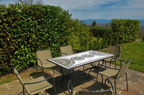 Photo 4 - Maison de 2 chambres à Trequanda avec piscine et jardin