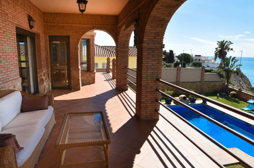 Foto 2 - Casa con 5 camere da letto a Rincón de la Victoria con piscina privata e vista mare