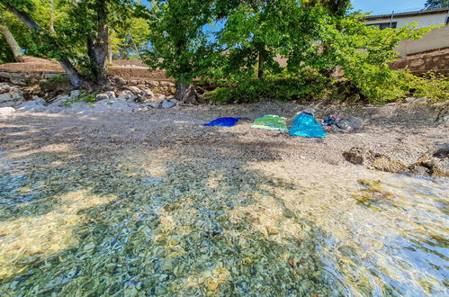 Foto 8 - Appartamento con 2 camere da letto a Omišalj con terrazza e vista mare