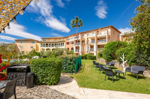 Photo 20 - Appartement de 2 chambres à Roquebrune-sur-Argens avec piscine et jardin