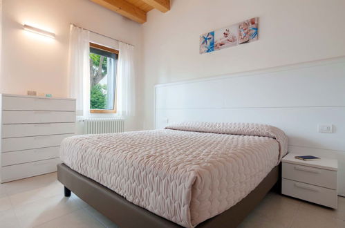 Foto 3 - Apartment mit 3 Schlafzimmern in Cavallino-Treporti mit garten und blick aufs meer