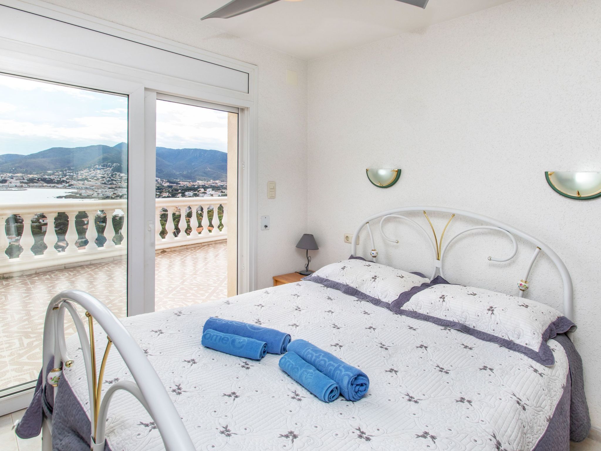 Foto 4 - Haus mit 2 Schlafzimmern in Llançà mit terrasse und blick aufs meer