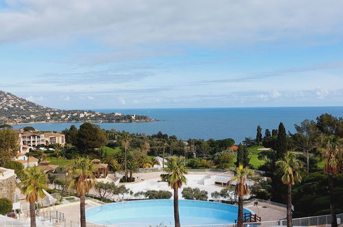 Photo 20 - Appartement de 2 chambres à Saint-Raphaël avec piscine et vues à la mer