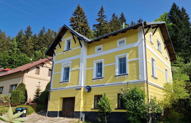 Casa de 7 quartos em Svoboda nad Úpou com jardim - Foto 1