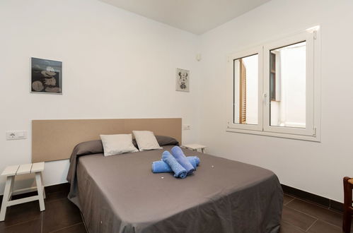 Foto 5 - Appartamento con 2 camere da letto a l'Escala con terrazza e vista mare