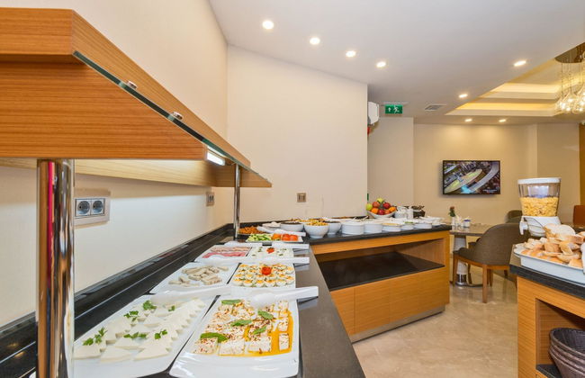 Bisetun Hotel - Photo 16
