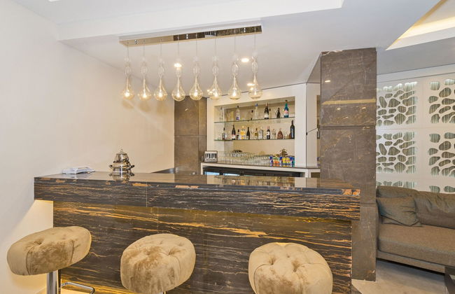 Bisetun Hotel - Photo 23