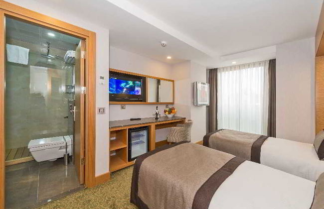 Bisetun Hotel - Photo 15