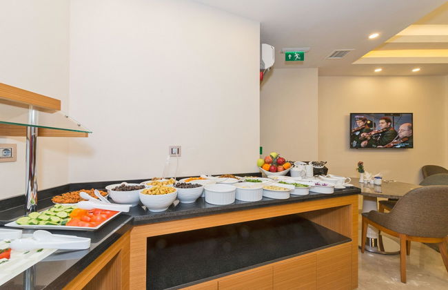 Bisetun Hotel - Photo 17