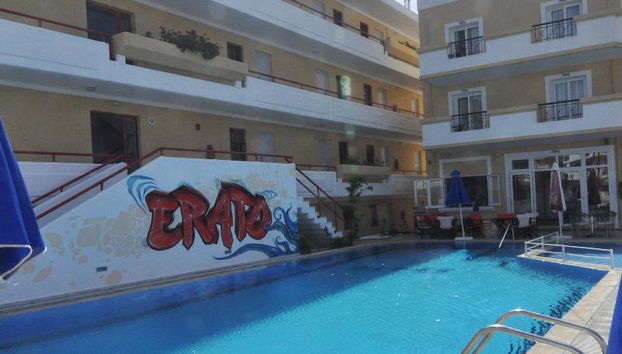 Erato Studios&Apartments - Photo 2