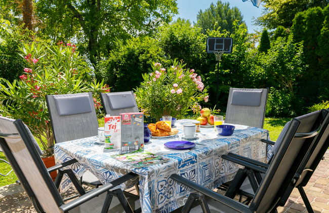 Apartamento de 2 quartos em Balatonakali com jardim e terraço - Foto 14