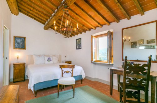 Foto 19 - Appartamento con 3 camere da letto a Greve in Chianti con terrazza
