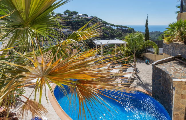 Casa de 7 quartos em Lloret de Mar com piscina privada e jardim - Foto 1
