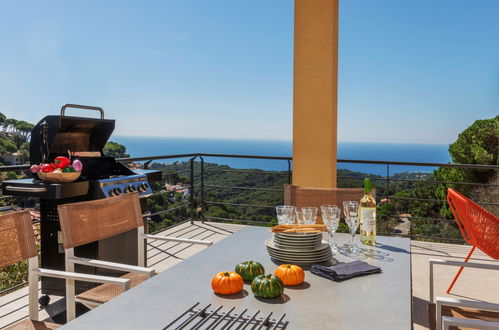 Photo 4 - Maison de 5 chambres à Lloret de Mar avec piscine privée et vues à la mer