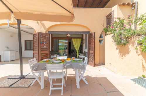 Photo 5 - Maison de 2 chambres à Arzachena avec terrasse et vues à la mer