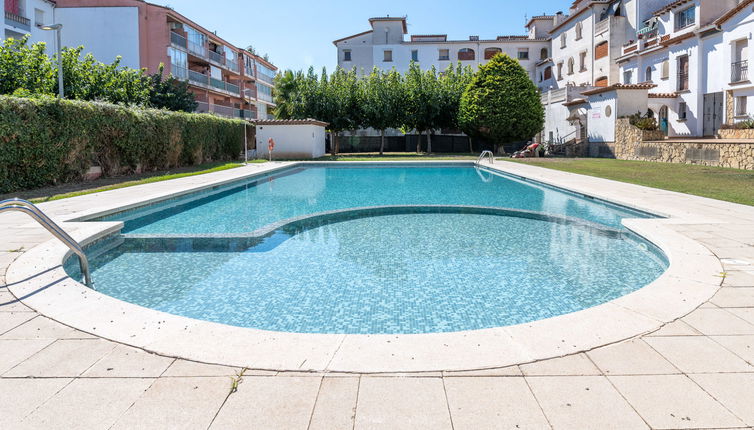 Foto 1 - Apartamento de 1 habitación en Castelló d'Empúries con piscina y jardín