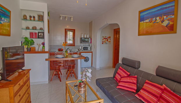 Casa de 2 quartos em Calp com piscina e jardim - Foto 2