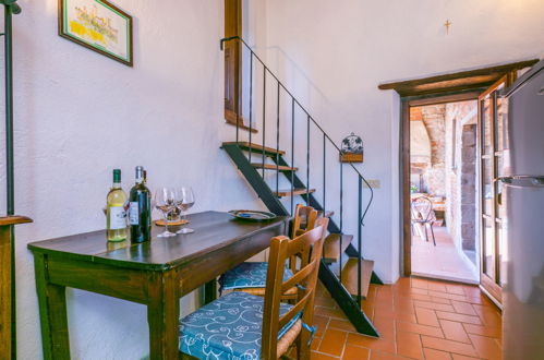 Photo 16 - 1 bedroom Apartment in Greve in Chianti with swimming pool and garden