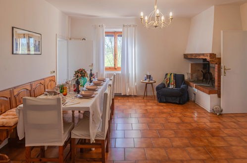 Foto 21 - Casa con 5 camere da letto a San Gimignano con piscina privata e giardino