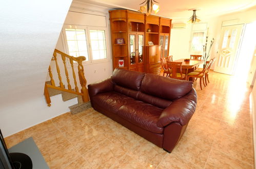 Photo 6 - 4 bedroom House in Mont-roig del Camp with private pool and sea view