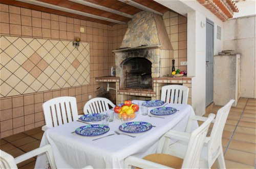 Photo 12 - 4 bedroom House in Mont-roig del Camp with private pool and sea view