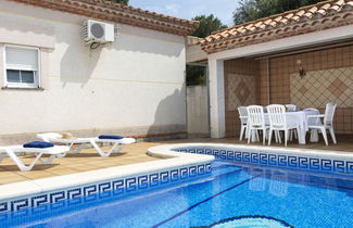 Photo 1 - Maison de 4 chambres à Mont-roig del Camp avec piscine privée et jardin