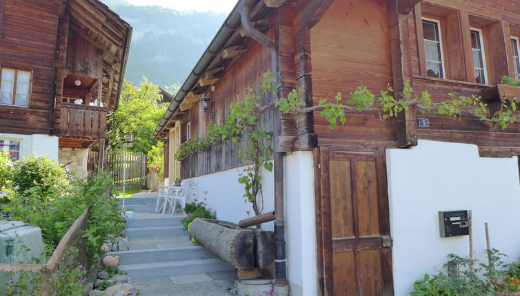 Foto 1 - Appartamento con 2 camere da letto a Brienzwiler con terrazza e vista sulle montagne