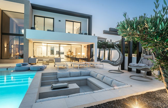 Casa de 6 quartos em Manilva com piscina privada e jardim - Foto 2