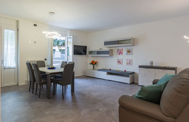 2 bedroom Apartment in Gravedona ed Uniti with terrace - Photo 8