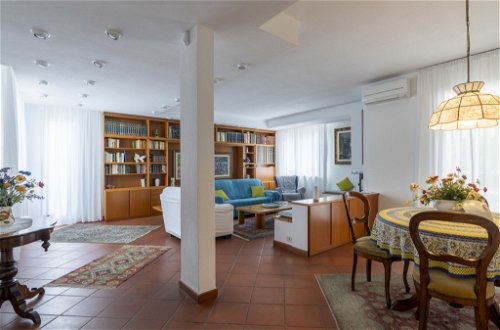Photo 13 - Appartement de 2 chambres à Andora avec jardin et vues à la mer