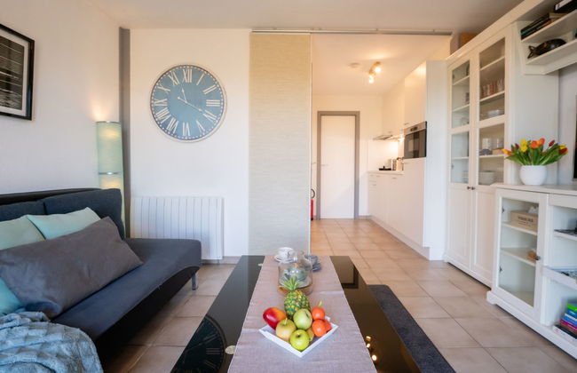 Apartamento de 2 quartos em De Haan com piscina e jardim - Foto 1